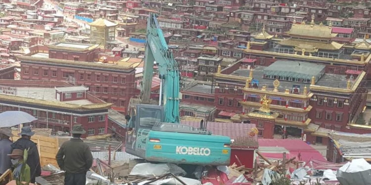 Trung Quốc cấm sinh hoạt tôn giáo tại Larung Gar