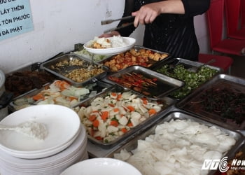 Quán cơm chay của người phụ nữ ung thư thoát khỏi ‘án tử’