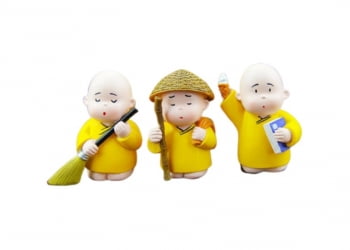 Hoa Hậu và Chú Tiểu